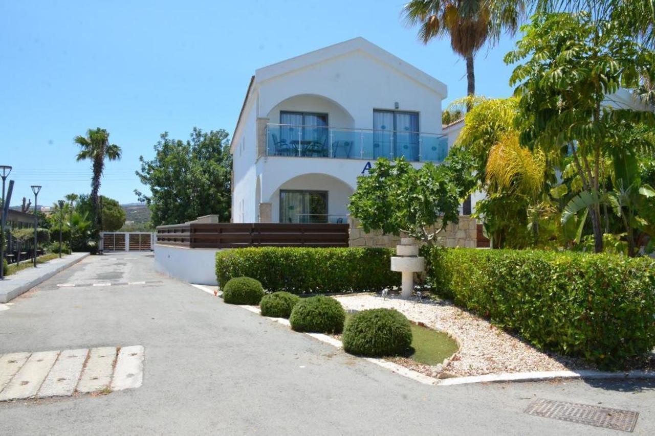 Latchi Escape Hotel And Suites Polis Kültér fotó