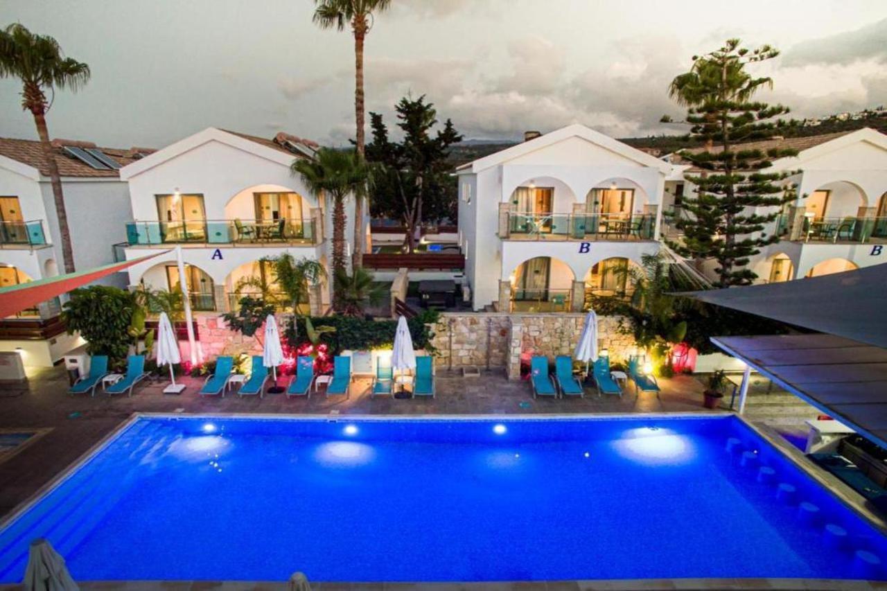 Latchi Escape Hotel And Suites Polis Kültér fotó
