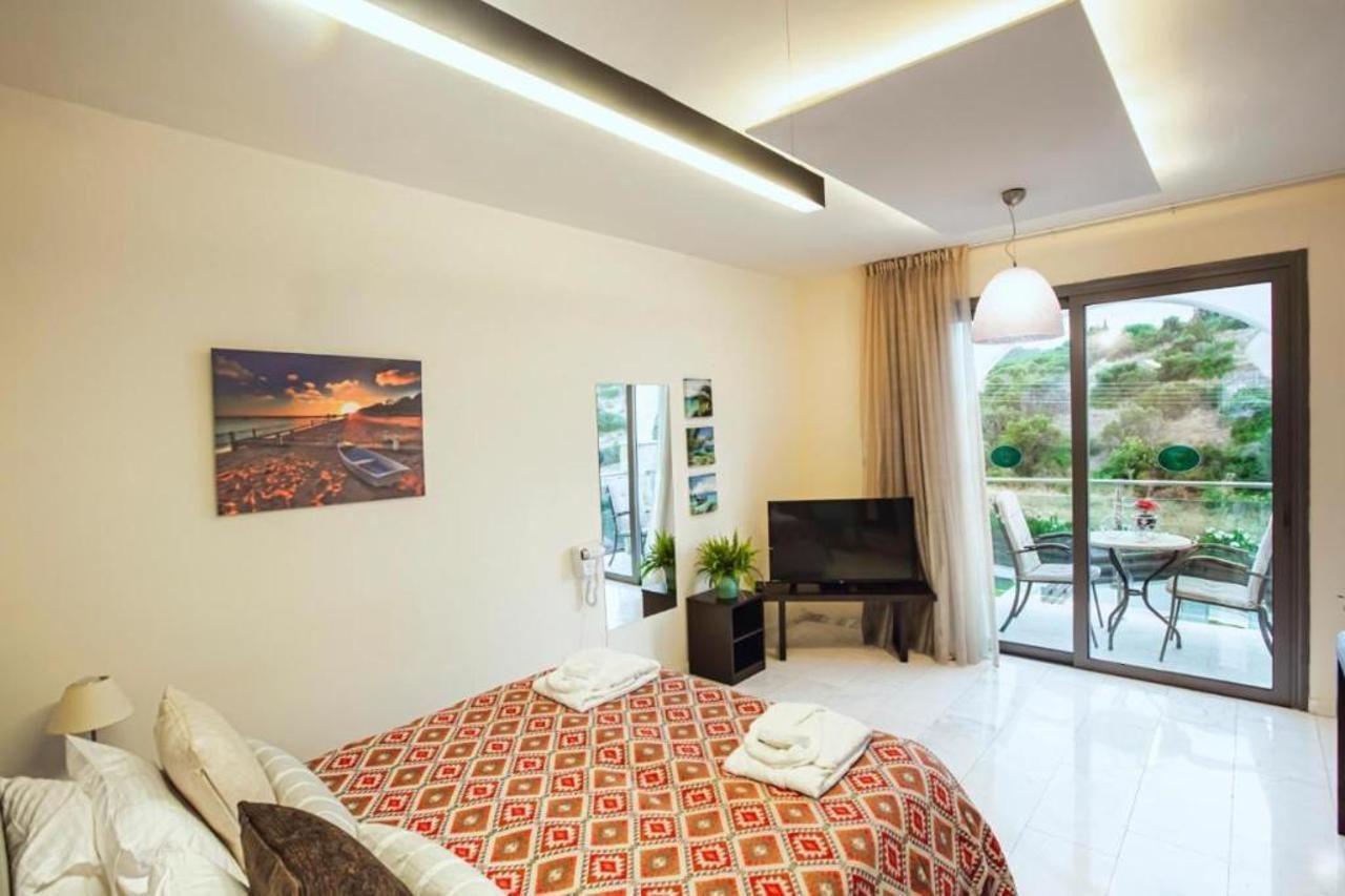 Latchi Escape Hotel And Suites Polis Kültér fotó