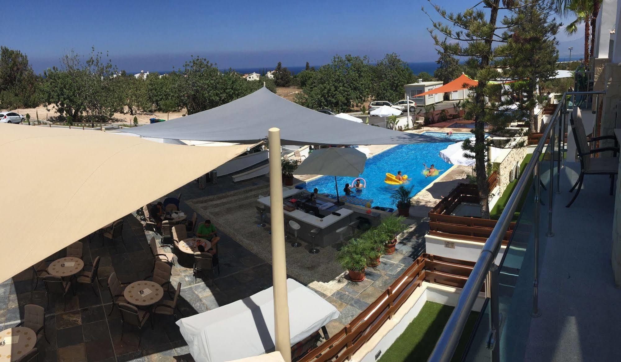 Latchi Escape Hotel And Suites Polis Kültér fotó