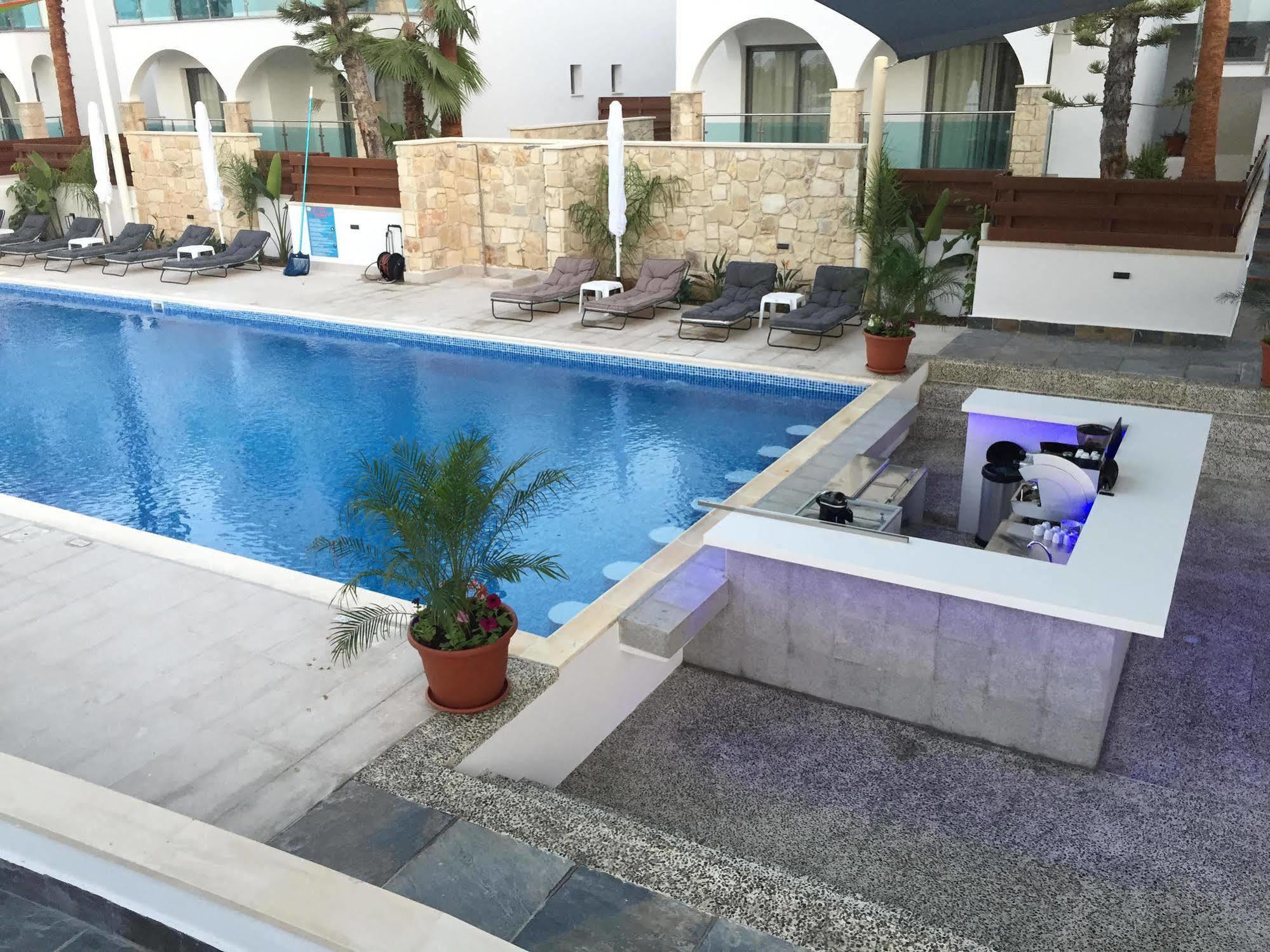 Latchi Escape Hotel And Suites Polis Kültér fotó