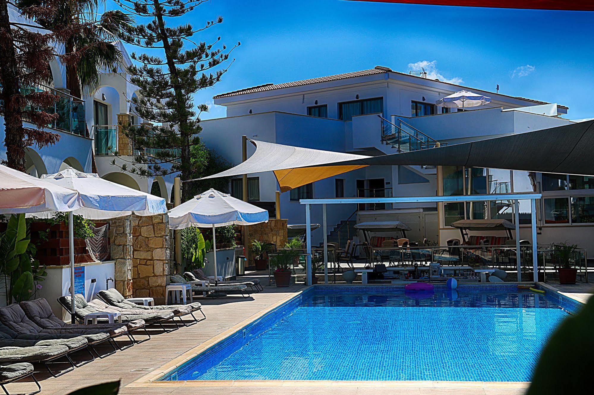 Latchi Escape Hotel And Suites Polis Kültér fotó